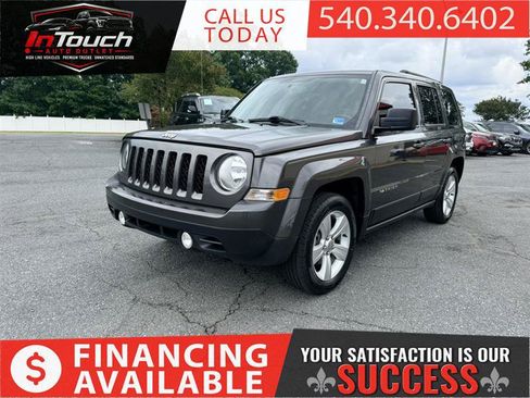 Used 2016 Jeep Patriot Latitude FWD image 1