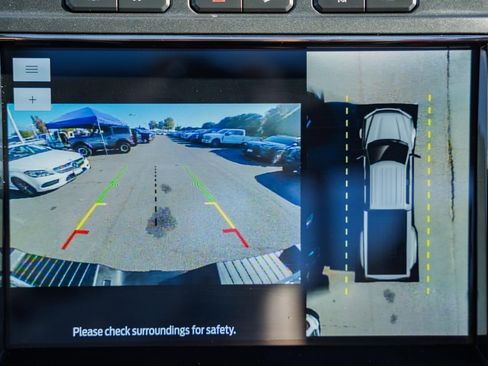 Certified 2022 Ford F450 Platinum w/ FX4 Off-Road Package image 53