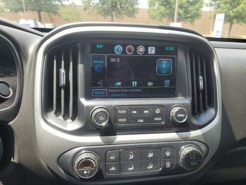 Used 2015 Chevrolet Colorado LT w/ Luxury Package RWD image 5