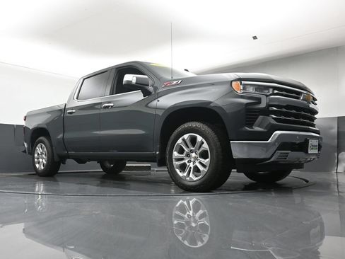 Used 2025 Chevrolet Silverado 1500 LTZ w/ Z71 Off-Road Package AWD/4WD image 27