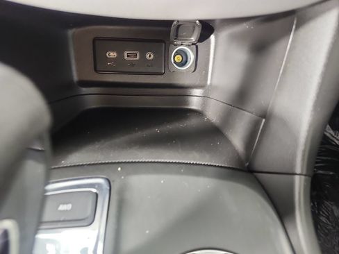 Used 2023 Chevrolet Equinox LS w/ LS Convenience Package AWD/4WD image 17