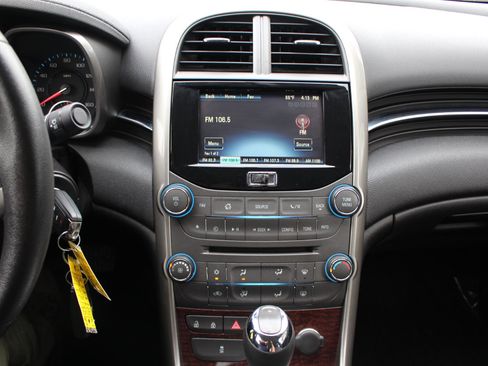 Used 2013 Chevrolet Malibu LT image 27