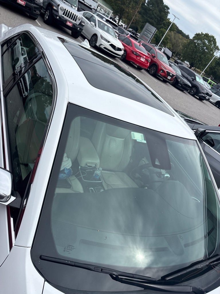 Used 2021 Chrysler 300 Touring L RWD image 4