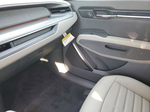 New 2026 Kia EV9 Land image 11