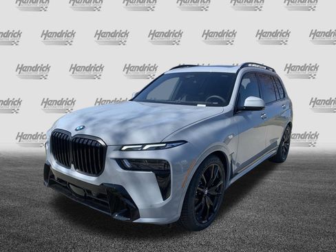 Certified 2025 BMW X7 xDrive40i w/ M Sport Package AWD/4WD image 5