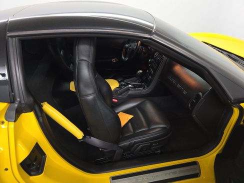 Used 2008 Chevrolet Corvette Coupe image 8