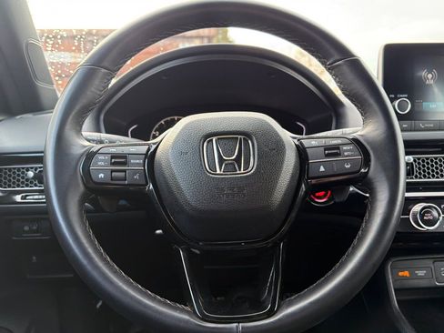 Used 2025 Honda Civic Sport image 21
