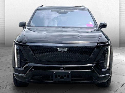 Certified 2026 Cadillac Vistiq Sport AWD/4WD image 2