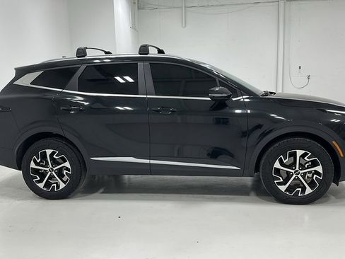 Used 2024 Kia Sportage EX image 6