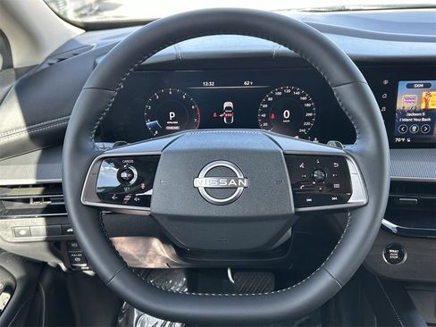 Certified 2025 Nissan Murano SV image 24