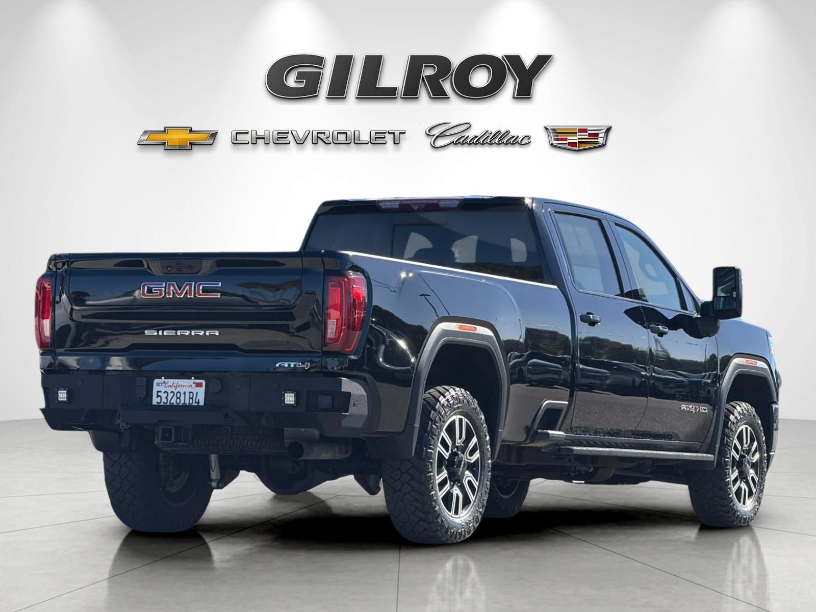 Used 2022 GMC Sierra 2500 AT4 w/ AT4 Premium Plus Package AWD/4WD image 3