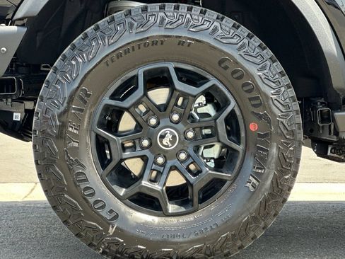 New 2026 Ford Bronco Badlands AWD/4WD image 25