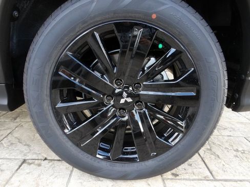 New 2025 Mitsubishi Outlander Sport LE image 11