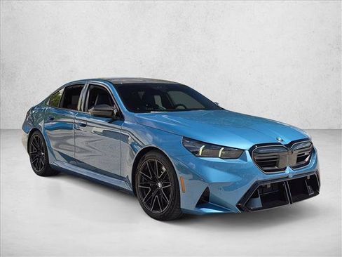 Used 2027 BMW M5 w/ Carbon Package AWD/4WD image 3