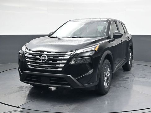 Certified 2026 Nissan Rogue S image 9