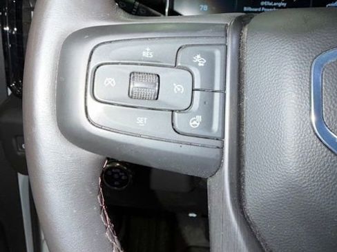 Used 2025 GMC Sierra 2500 AT4X AWD/4WD image 16