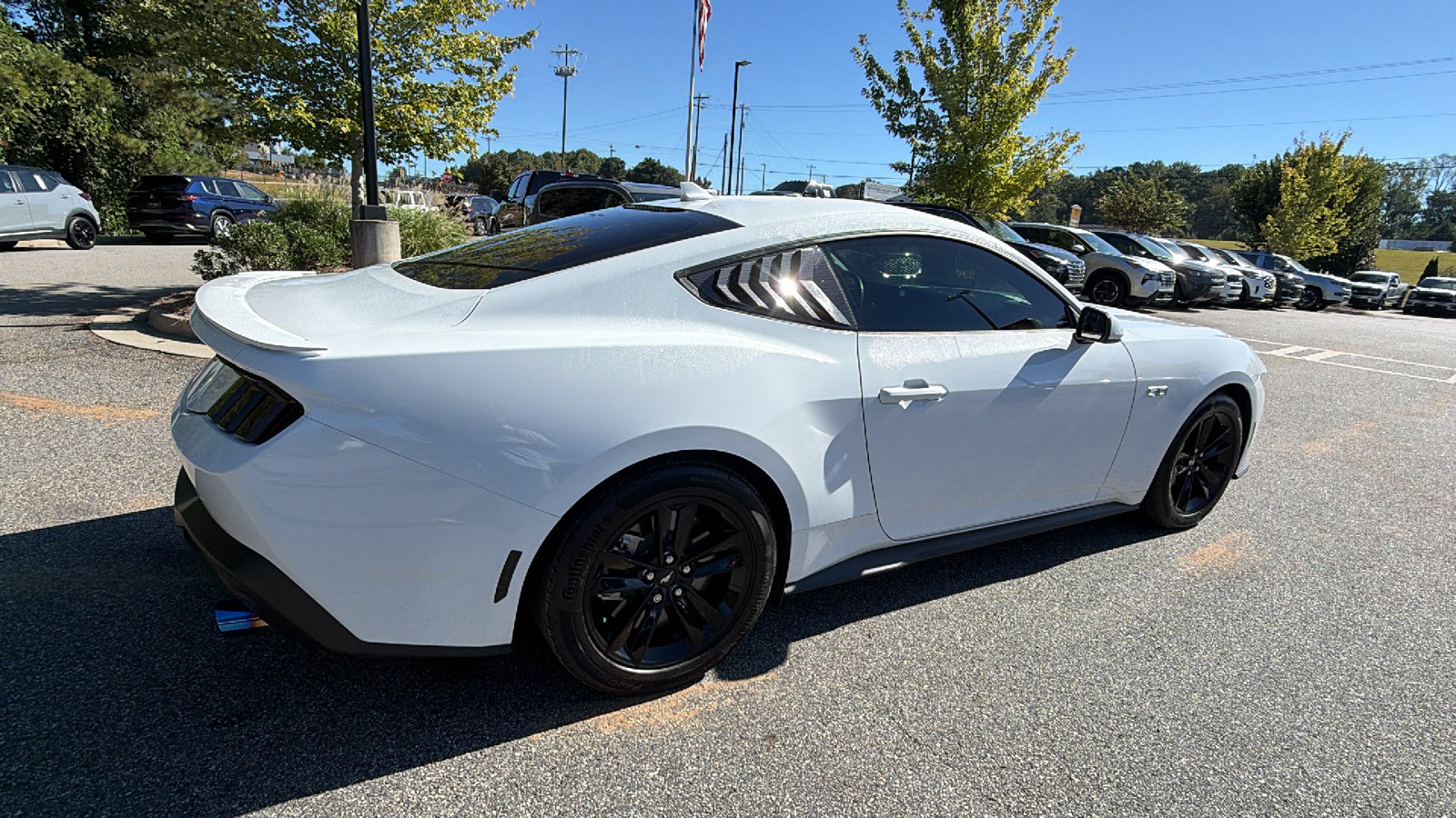 Used 2025 Ford Mustang GT RWD image 8