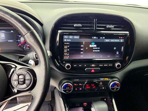 Used 2020 Kia Soul GT-Line Turbo FWD image 18