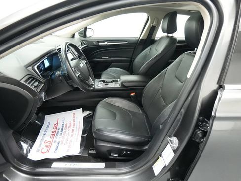 Used 2020 Ford Fusion Titanium FWD image 14