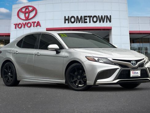 Used 2021 Toyota Camry XSE w/ Navigation Upgrade Package image 2