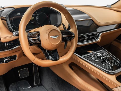 Used 2025 Aston Martin DBX 707 AWD/4WD image 13
