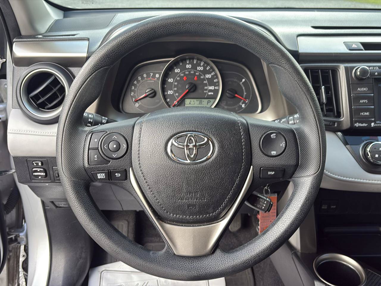 Used 2015 Toyota RAV4 XLE FWD image 11
