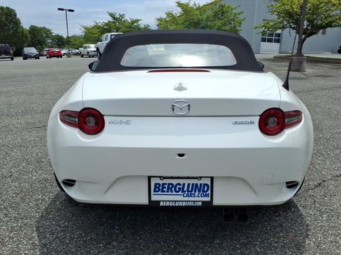 Used 2025 MAZDA MX-5 Miata Grand Touring RWD image 11