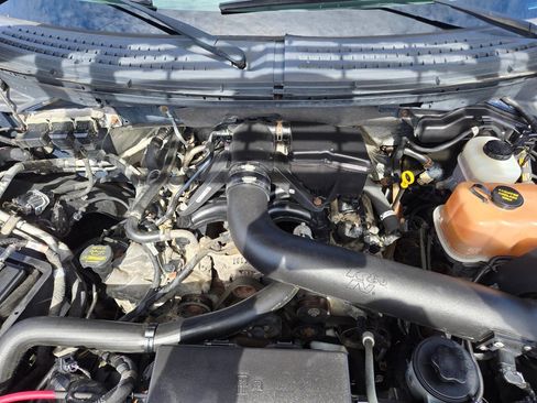 Used 2010 Ford F150 XLT image 28