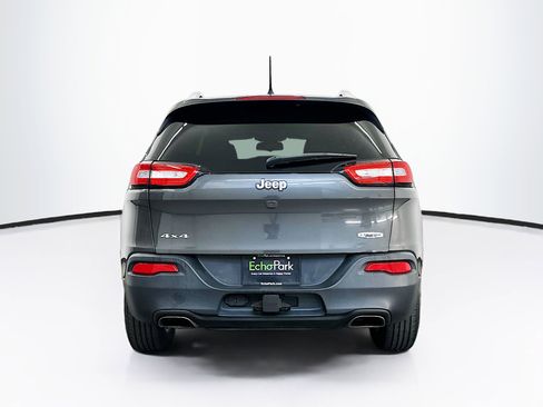 Used 2017 Jeep Cherokee Latitude w/ Cold Weather Group image 7