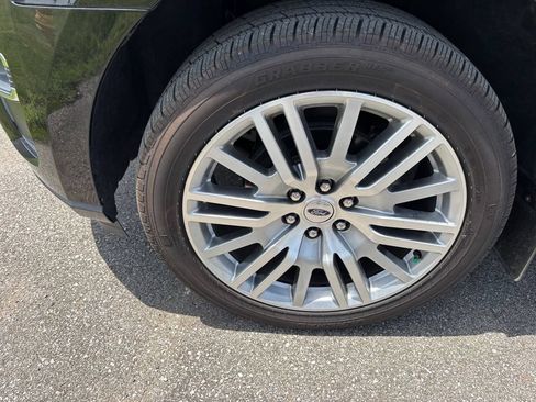 Used 2024 Ford Expedition Limited AWD/4WD image 5