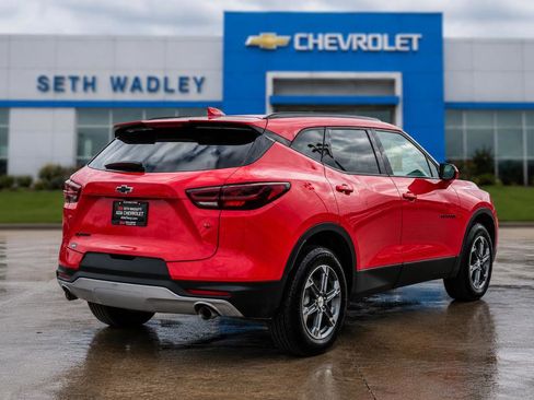 Used 2023 Chevrolet Blazer LT w/ Convenience Package FWD image 7