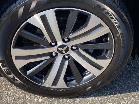 Used 2025 Mitsubishi Outlander Sport ES AWD/4WD image 23
