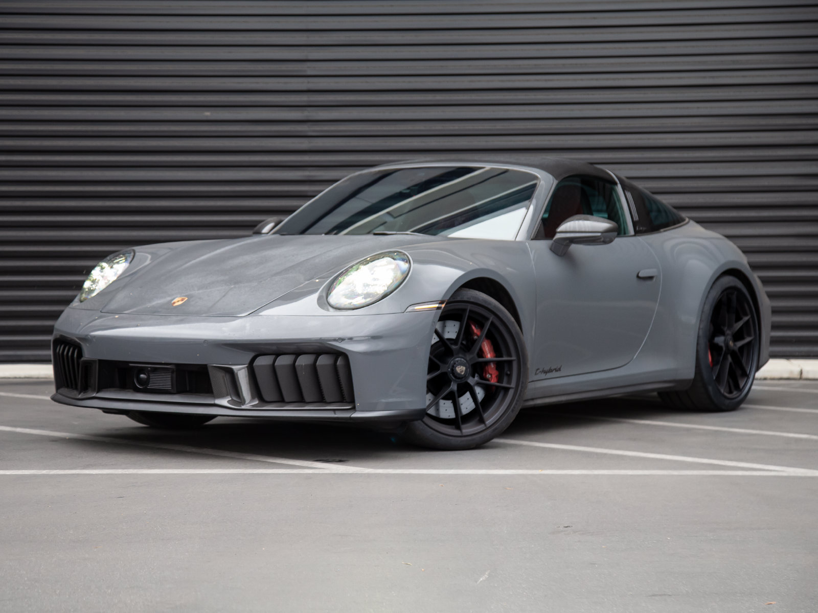 Certified 2025 Porsche 911 Targa 4 GTS AWD/4WD image 1