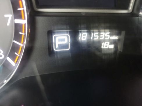 Used 2013 Nissan Pathfinder SV FWD image 15