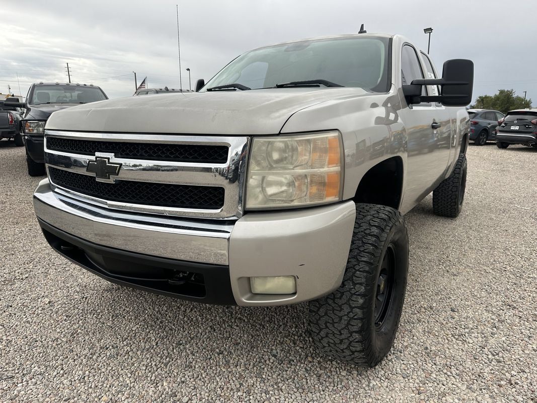 Used 2007 Chevrolet Silverado 1500 LT w/ 1LT Convenience Package RWD image 6