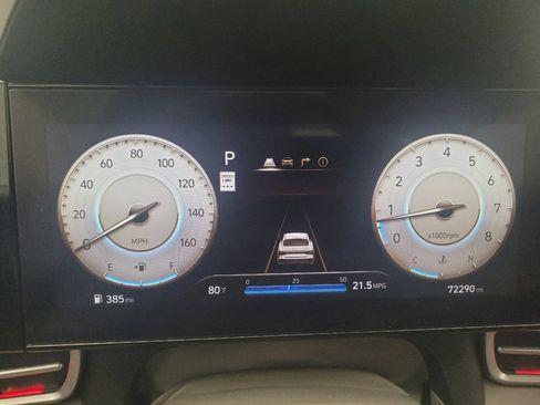Used 2024 Hyundai Elantra SEL FWD image 23