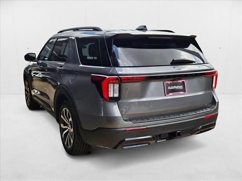 New 2025 Ford Explorer ST-Line image 9