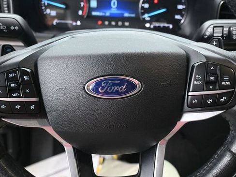 Certified 2020 Ford Explorer Limited AWD/4WD image 11