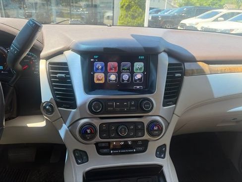 Used 2017 GMC Yukon XL Denali w/ Open Road Package AWD/4WD image 6