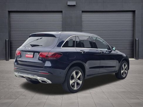 Used 2022 Mercedes-Benz GLC 300 w/ Premium Package Lite image 6