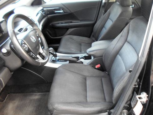 Used 2013 Honda Accord Sport image 9