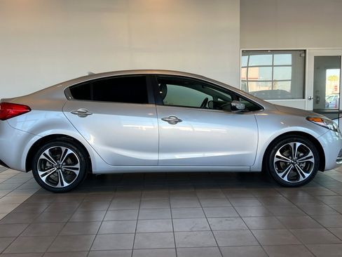 Used 2014 Kia Forte EX w/ Premium Package image 3