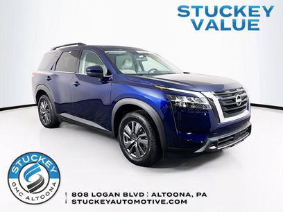 Used 2022 Nissan Pathfinder SV w/ SV Premium Package