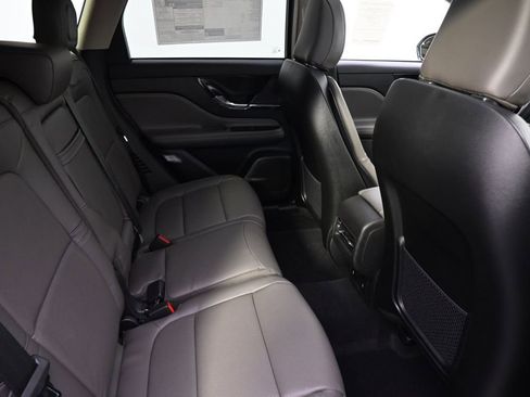 New 2026 Lincoln Corsair Reserve w/ Jet Appearance Package image 18