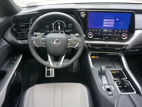 Used 2025 Lexus TX 500h AWD w/ Technology Package image 6