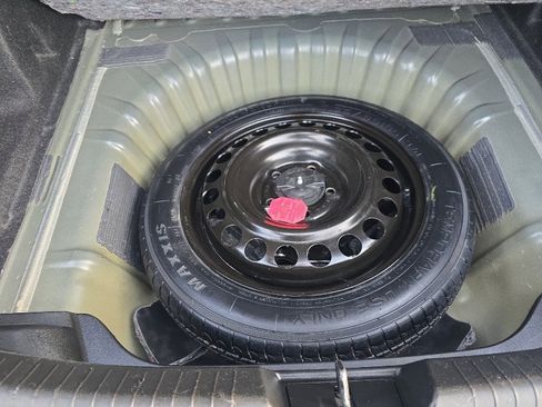 Used 2021 Chevrolet Malibu RS image 20