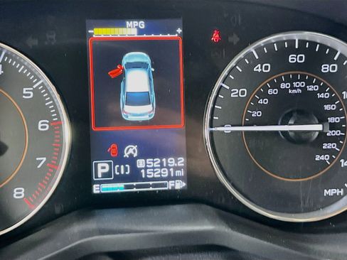 Used 2023 Subaru Crosstrek 2.5i Limited w/ Moonroof Package AWD/4WD image 12