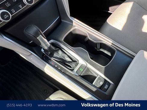 Used 2018 Honda Accord LX image 16