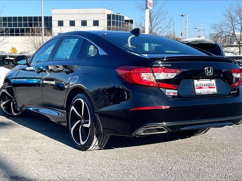 Used 2022 Honda Accord Sport image 11