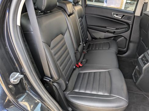 Used 2024 Ford Edge SEL image 16